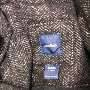 Gap coat size 5
